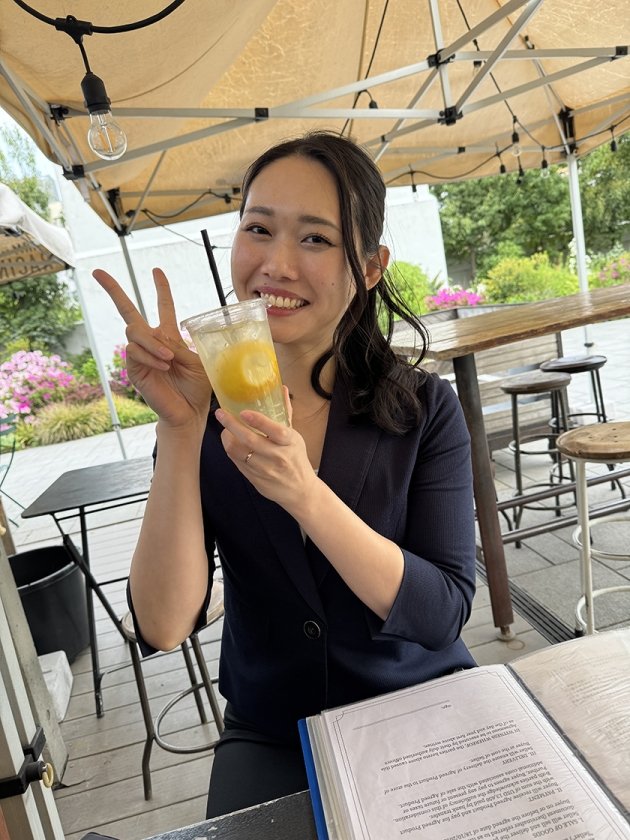 同僚を口説いてSEXするアカウント 今、狙っている同僚 三池小春1枚目