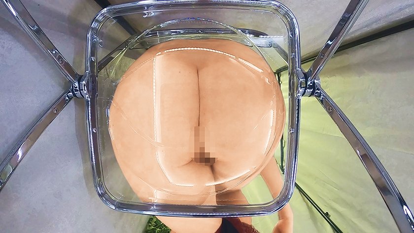 覗き見禁止領域！！更衣室無限大オナニー 無防備すぎるシロウト美女の流出映像7枚目