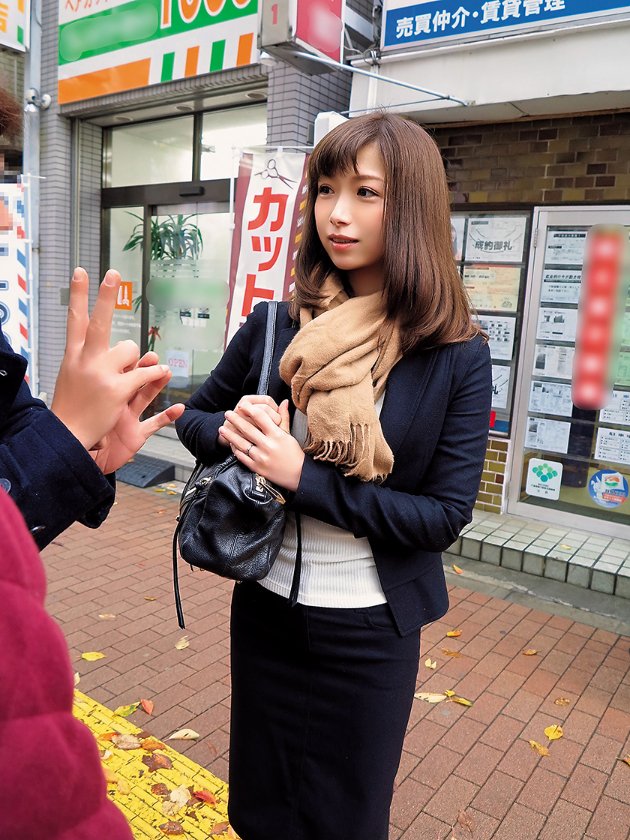 それイけ！熟妻ナンパ！一流企業で働くセレブなキャリアウーマンに生ハメ中出し12人4時間6枚目
