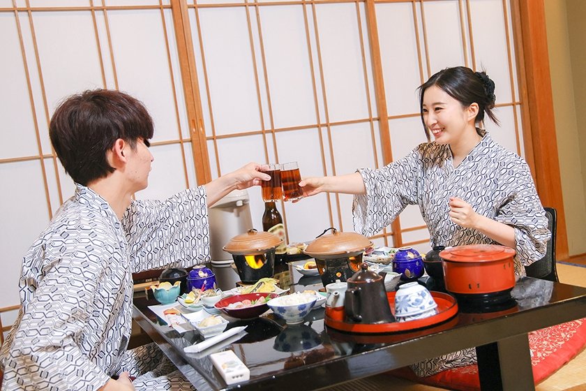 「彼女に捨てられた惨めな男が何おちんちん固くしてんの？」3年ぶりに再会して綺麗になっていた元カノが失恋で弱った僕に慰めSEXしてくれた7枚目