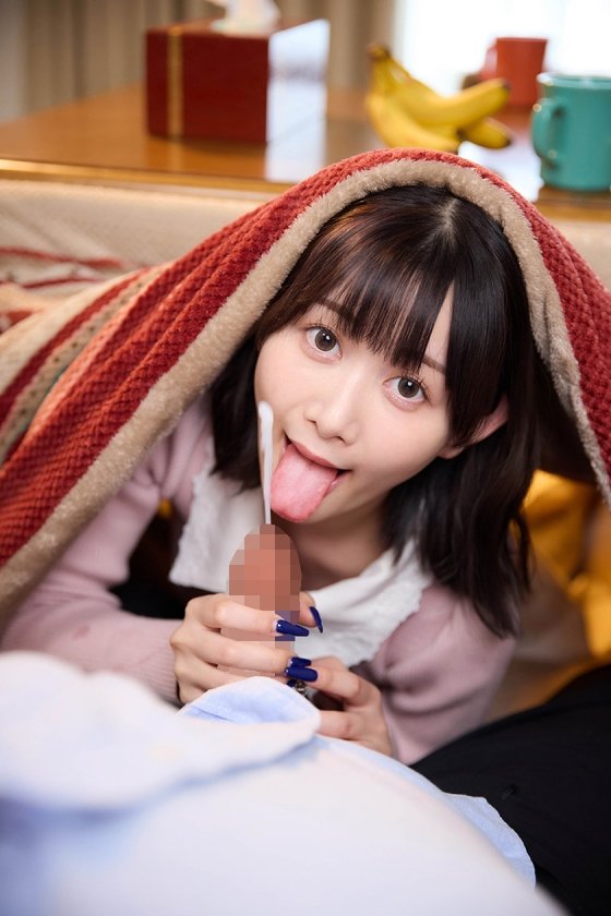 「突然しゃぶってくる即尺娘の射精に導く亀頭ベロベロフェラ」3枚目