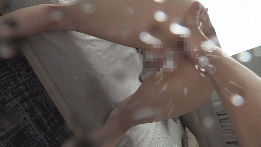 Gカップ清楚系黒髪ロングのムッツリスケベ人妻9枚目