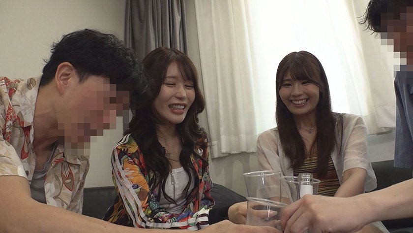 フェスで出会ったママ友とNTR乱交 初めて大性交パーティ神展開www あやめ&みのり1枚目