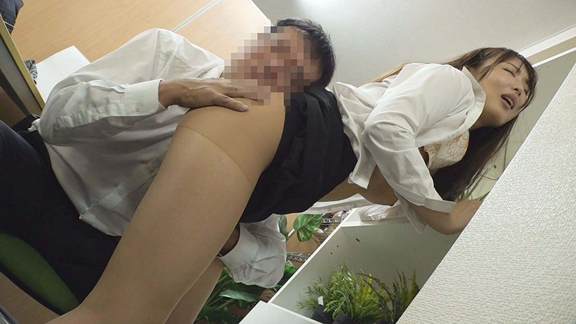 セクシー女優が設立した退職代行。ブラック上司に退職を認めさせる反逆のサービス─『私のカラダを好きにしていいので退職を認めて下さい』豊富な男性キャリアと豊満なボディで依頼者を救う！のはずが飛び交う怒号、経験したことのない修羅場だった。 葉月まゆ2枚目