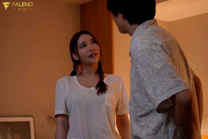 真夏のフェス帰りゲリラ豪雨で濡れ透けた巨乳に理性飛び車揺れる濃厚カーセックス 八蜜凛7枚目