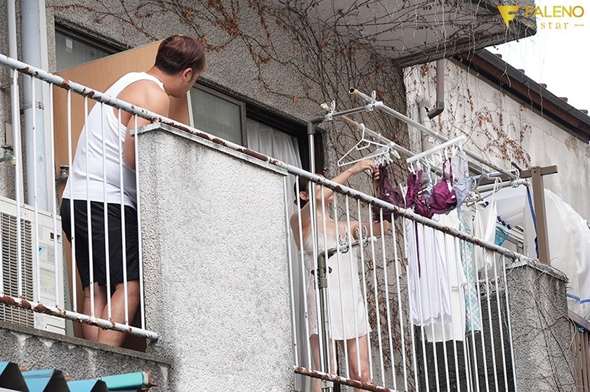 町営団地10号棟の隣人は毎日違う男を連れ込み敏感ボディから溢れ出る汗で下品に肉体性交 女神ジュン7枚目