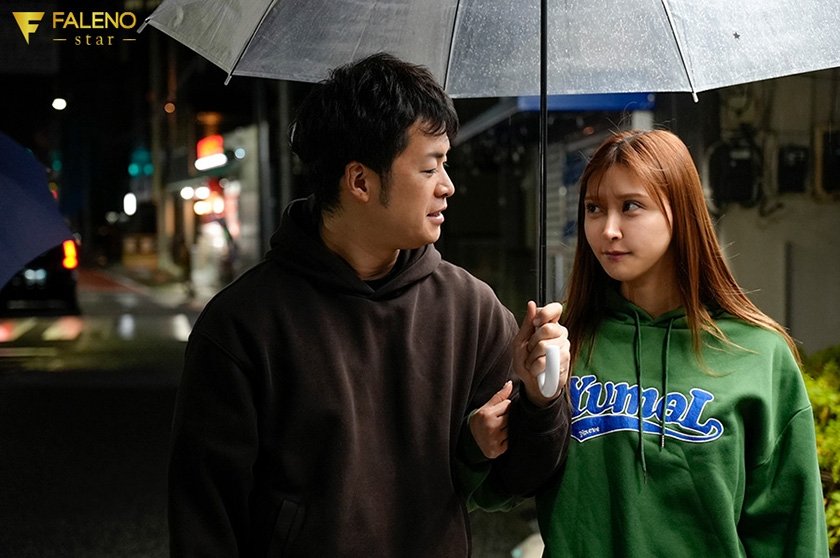 男友達の家で目が覚めた土曜の朝。お昼ご飯食べてセックスして夜のコンビニ行ってセックスしてまた一緒に寝る日曜の夜。 藤井蘭々3枚目