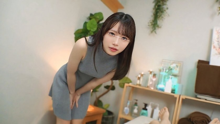 お店には内緒だよ？自ら積極的に本番に持ち込むまさかの展開！？人気のメンエス店は肉食エステティシャンの巣窟だった！【配信限定vol.2】3枚目