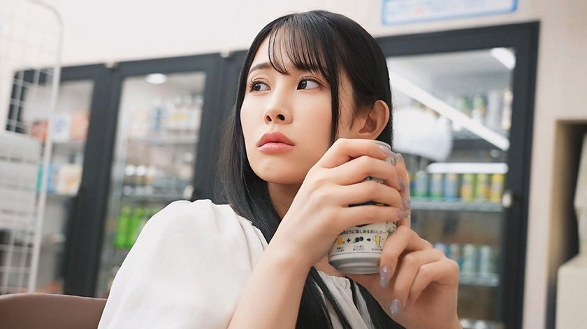 コンビニのバックヤードでセックスをするのが好きな彼女は不倫をしていた。 二羽紗愛11枚目