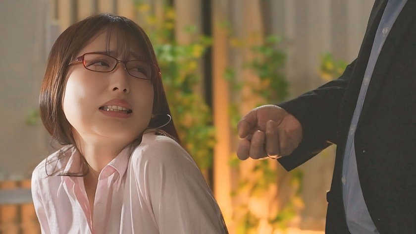 パワハラ女上司の裏の顔～部下に強くあたり散らし、人格否定までする裏で社長の前では従順な玩具だった～ 葉月まゆ8枚目