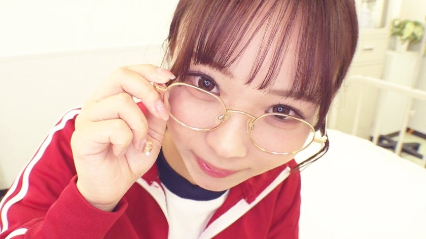 メガネの似合うエロかわブルママネージャー 悩めるスポーツ男子をエロ優しく見つめながら励ましてくれる4枚目