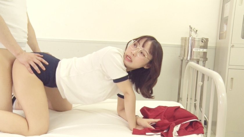 メガネの似合うエロかわブルママネージャー 悩めるスポーツ男子をエロ優しく見つめながら励ましてくれる8枚目
