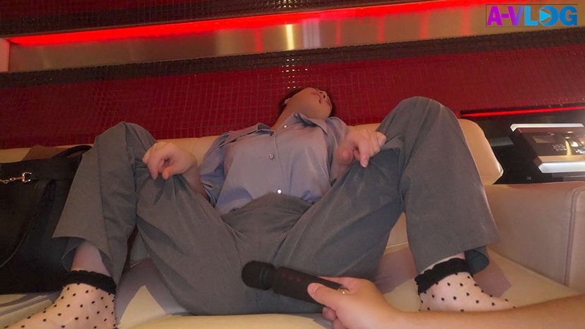 仕事中にP活しちゃう爆乳HカップOLさん5枚目