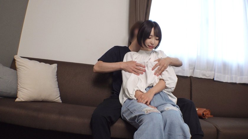 妊活希望の美人妻 久々のチ〇コに歓喜の大量潮吹きSEX1枚目