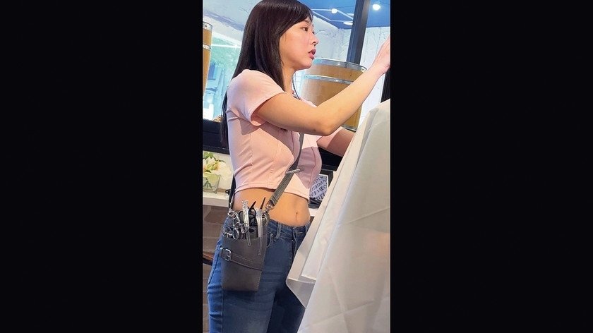 ノーブラ誘惑 美容室 巨乳美容師4名5枚目