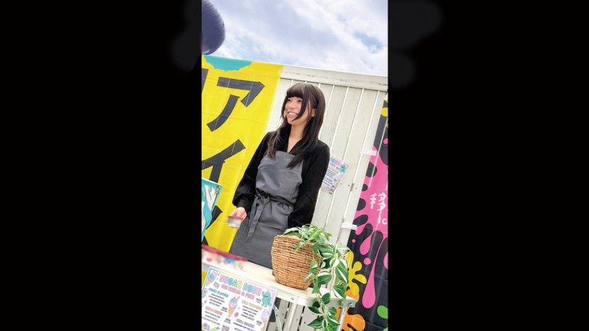 可愛すぎる アイス屋さん 移動販売車のお姉さんを孕ませたい。生クリームたっぷり種付け4名6枚目