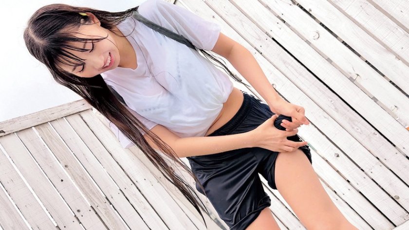 びしょ濡れになって青春を楽しめ！突然のゲリラ豪雨で濡れ透けたカラダに勃起した思春期12枚目