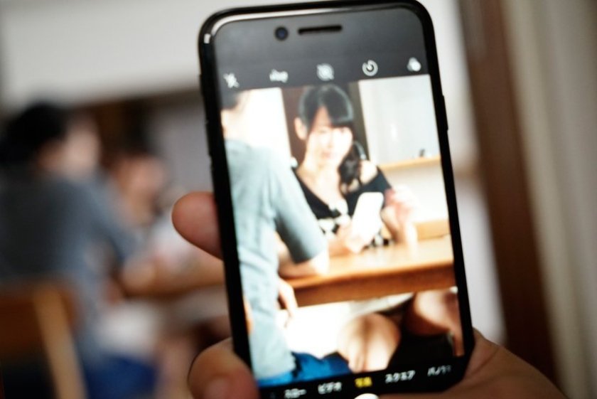 僕だけにしか聞こえないささやき声で密着誘惑されて中出し童貞卒業BEST 耳元にこっそり淫語で甘～いささやき誘惑するお姉さん4名586分19枚目