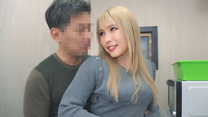 業務中に社内不倫に勤しむ男女のNTR性交集 20名の不倫映像記録4枚目