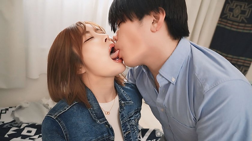 ボクのチ●ポに満足していない妻を、デカチンに●取ってもらった！ 超ビンカン嫁×巨根NTR 夏川あゆみ4枚目