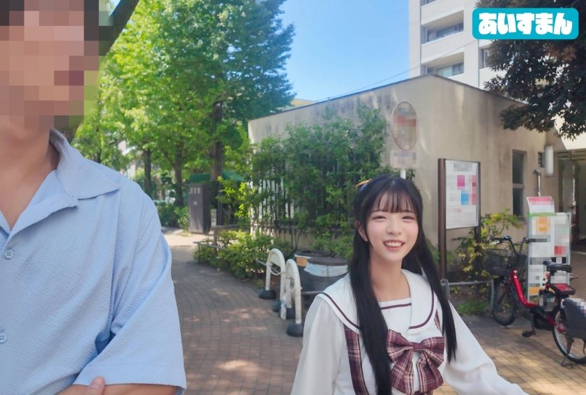 ギリギリ責めたSNS投稿でオトコを釣ってオフパコしまくりwwフリフリ洋服&ぶりっ子キャラで女子から嫌われるガチぼっち承認欲求モンスターマゾ ゆりちゃん20歳1枚目