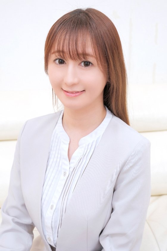 優しくて綺麗な働くお姉さん！「童貞君の早漏改善のお手伝いしてくれませんか？」 社会に揉まれてサバサバした綺麗なお姉さんが童貞君にドキドキ膣キュンしちゃって生中出し筆おろし！2枚目