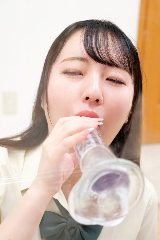 素人限定巨大ディルド挿入チャレンジ！18cmメガサイズを根元まで挿入できたら賞金100万円！でもやっぱり生チンが欲しくなっちゃって！？6枚目