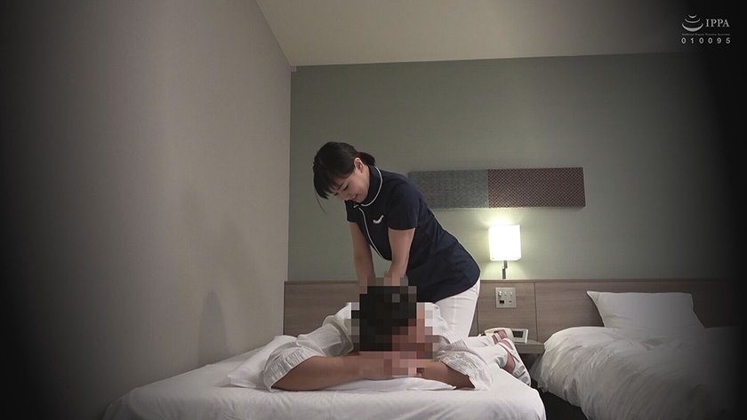 痴女2人のWフェラ 爆乳に甘えて委ねてヨシヨシしてあげる 明里ともか 新村あかり12枚目