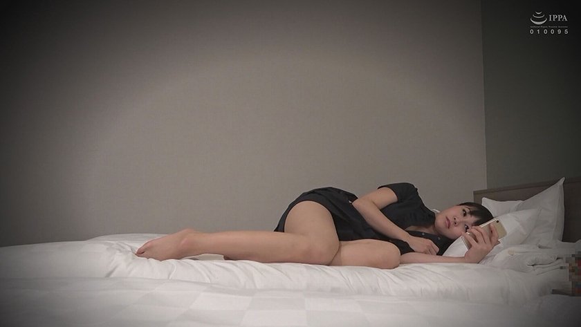 女上司 M男に溺愛おっぱい母性 豊満・淫語・デカ尻・授乳手コキ・鬼イカセ！スパルタ残業 明里ともか2枚目