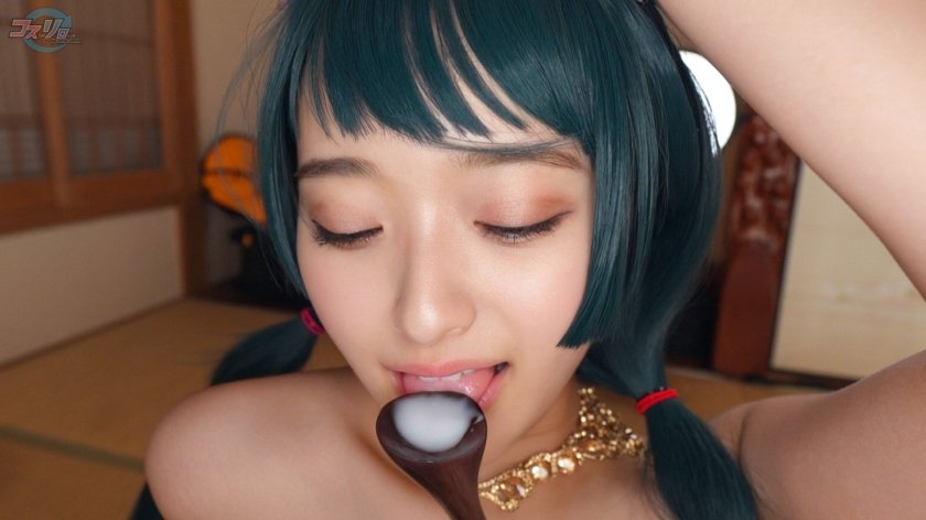 SNSで話題の美少女レイヤーがカメコの精液便所に堕ちるまで。10枚目