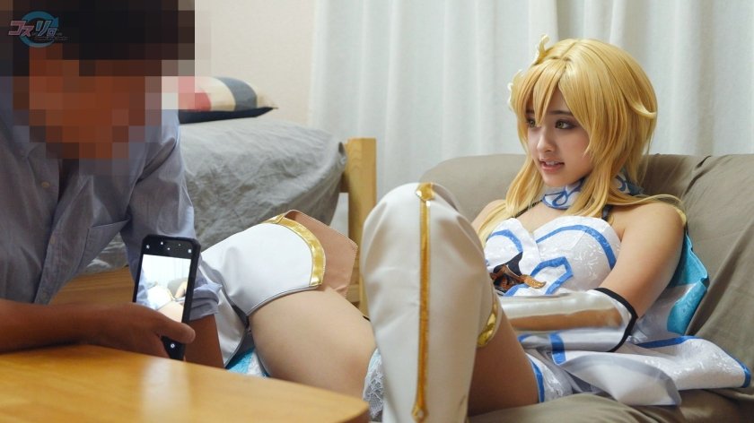 SNSで話題の美少女レイヤーがカメコの精液便所に堕ちるまで。1枚目