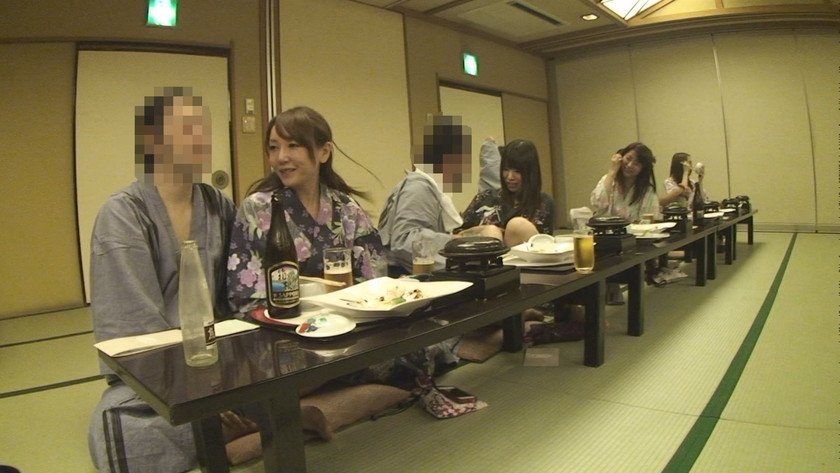 恋人・夫婦スワッピング 禁断の関係に燃え上がる変態カップル8組4時間！絶品名器揃いのオマ●コに生挿入生中出し12枚目