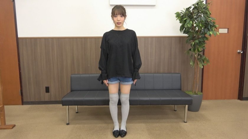 素人娘の全裸大図鑑 3 50人5時間 今時の女の子が恥じらいながら脱衣していくヘアヌードコレクション 特別編集12枚目