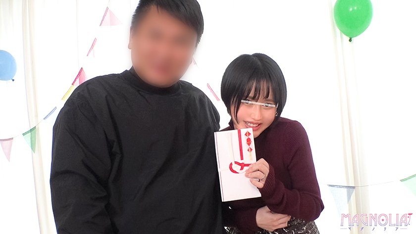 『仲良し夫婦限定！壁穴から顔を出したまま身体にイタズラを受けて連想ゲーム！』笑顔の素敵な巨乳人妻が挑戦！性感帯をおもちゃで責められ漏れ出る喘ぎ声！ゲーム続行不可レベルのイキっぷりで連続中出しNTRセックス！！【街角素人モニタリング♯まや♯25歳】9枚目