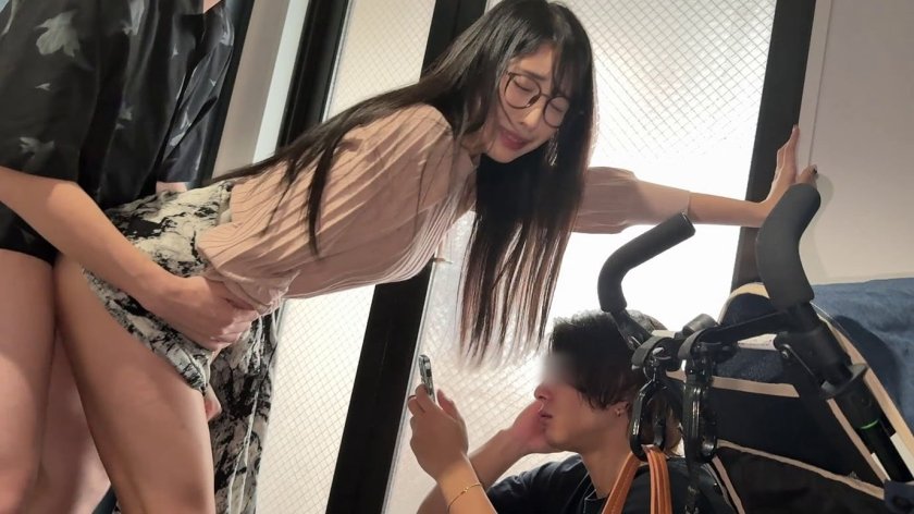 ホスト狂いのシンママは貢ぐちゃん。ドMご奉仕勘違い女。 小野坂ゆいか5枚目