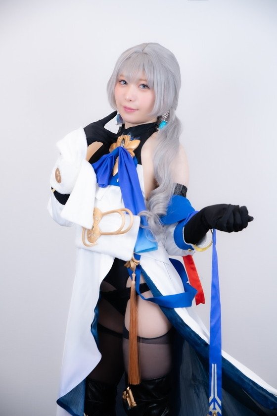 SSRいいなりご奉仕系超絶美少女ちっぱいレイヤーさんの生バイト 水瀬りた1枚目