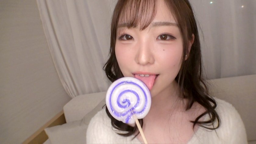 友達と待ち合わせしてたはずなのに、気づけばホテルのベッドの上。 白い肌がやけに印象的で、展開の速さに自分でも笑ってしまったww この先、この人がどれだけ欲望全開になっていくのか、乞うご期待！ マジ軟派、初撮。 22941枚目