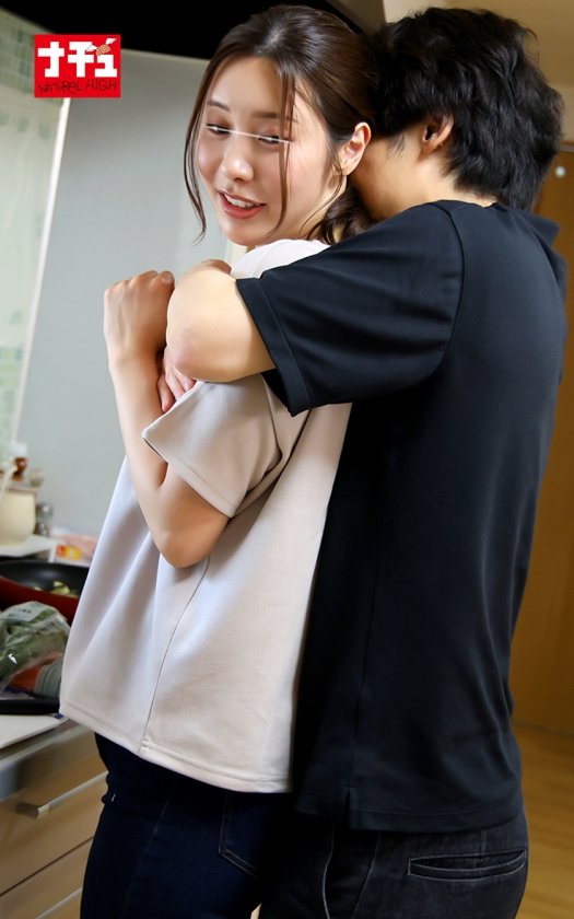 バ先のパート人妻に童貞と偽りフェラを頼んだら…仕方なく俺の巨根をしゃぶったくせに久々すぎて濡れまくる使っていないお宝マ○コを日替わりで3人挿しまくる1枚目