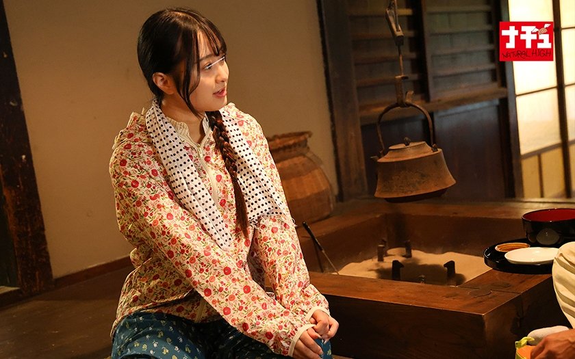 この集落では当たり前？！山道で迷った僕を助けてくれた親切な美女が お風呂入りますか の感覚で「オマ○コ挿りますか？」と優しく尋ね中出しさせてくれた1枚目