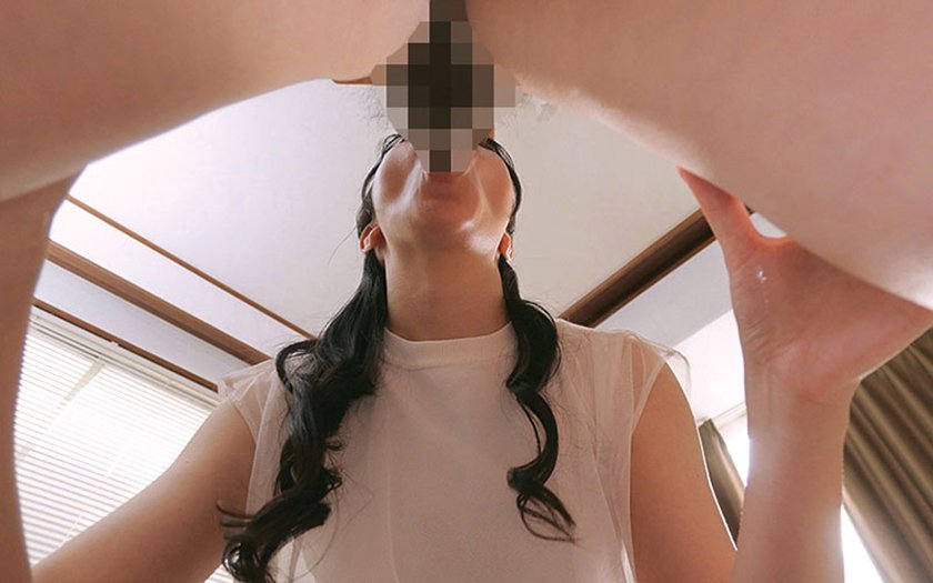 ド素人応募妻 清楚系スレンダー看護師がナース服のまま快楽堕ち！M気質な本性を晒して中出し懇願 葉月英里12枚目