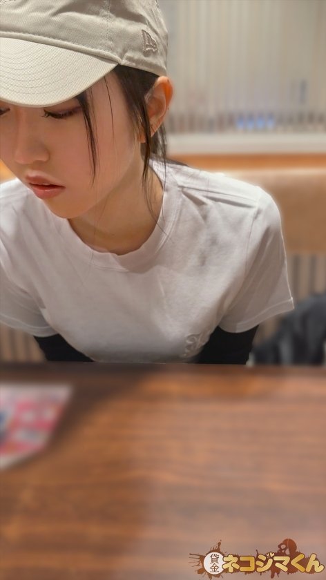 【快楽堕ち×むっちりデカ尻】借金90万円、動物保護団体ちゃん。「動物のためなら私が犠牲になります」動物の幸せを願い、自ら堕ちていくウブ女。1枚目