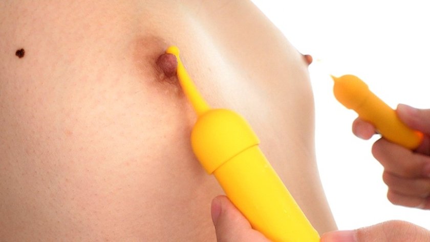 死ぬまでずっと乳首をイジられたい、乳首だけでイキ狂う5人の変態性癖女たち14枚目