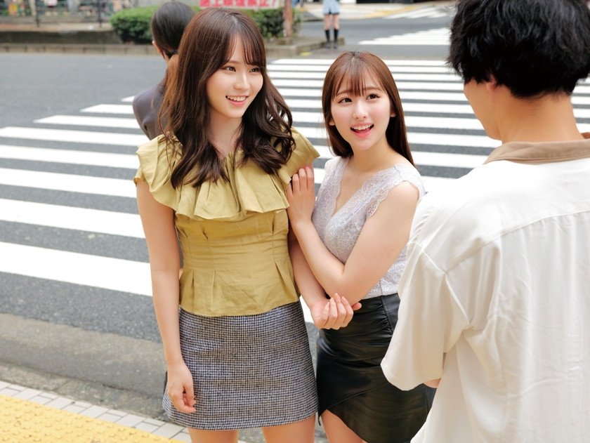 【童貞君を探し出して筆おろしセックス出来たら100万円！？】親友の素人娘2人が童貞求めてはじめての逆ナンパ！！ りのゃん じゅんちゃん Wカワイイ看護師さん！オナニーじゃないと射精できない遅漏チ○ポを気持ちよーく改善治療///W白衣の天使がヌキヌキハーレムご奉仕// みなみ ゆい1枚目