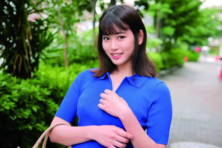 デカチンで悩む童貞君とタオル一枚密着混浴してくれませんか？ゼロ距離でのおっぱいポロン！旦那より何倍も大きなデカチン観察！全身の湯しずく舐めとり！ご無沙汰奥様は赤面発情！！極楽筆おろしスペシャル りえさん れなさん1枚目