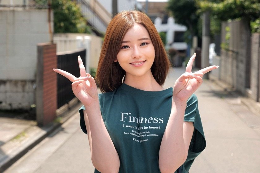 「卒業記念に残したいメモリアルヌードフォト」大学卒業間近の素人女子大生をナンパし、絶倫チ○ポ男と素肌密着撮影会で中出し検証！カチカチに反り返ったチ○ポがマ○コまで1cmに超接近して赤面発情！？そのまま中出し！！ まや さちか1枚目