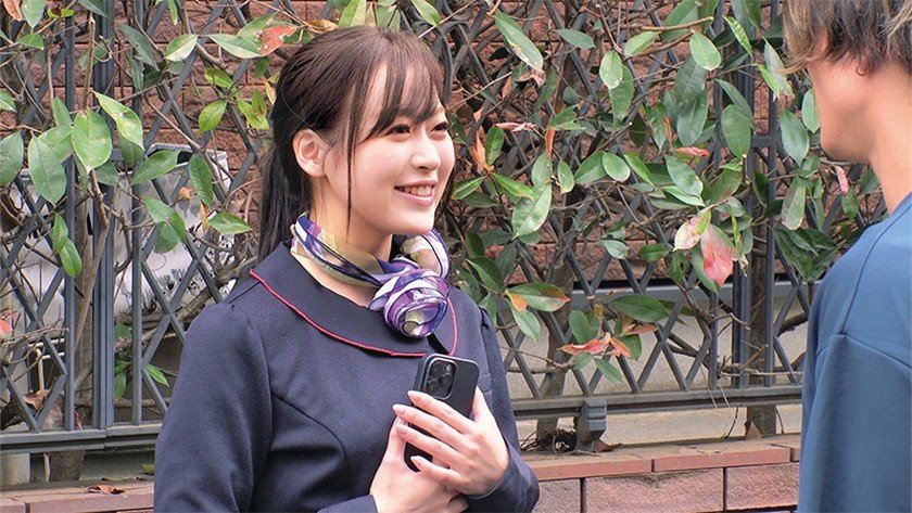 一流百貨店に勤務する清楚で品格漂う美容部員さんが童貞君とくちSEX！キス未経験男子に唇が素敵なキス好き女子がDキス、舌吸い、舌挿入、舌激ピストン！顔中よだれまみれで恍惚絶頂！下のお口も濡れ濡れになってま●こでも生中童貞筆おろし！！ あゆみさん まゆみさん2枚目