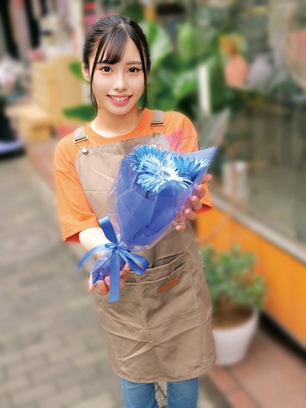 働くカワイイ看板娘の皆さん！！「仕事の合間に筆下ろししてくれませんか！？」休憩中に童貞くんの悩みを聞いてると母性本能くすぐられ膣がキュンキュン赤面発情(^^；)「私が…初めてじゃダメかな」ミラクル展開ww勤務中に童貞卒業ナマハメ連続中出しセックスSP しおりさん まいさん1枚目