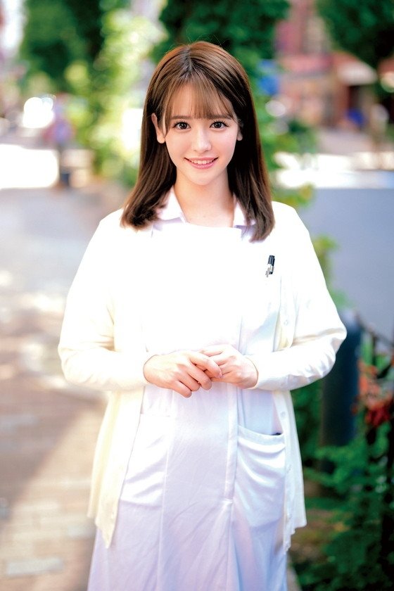 天使みたいに優しくて可愛いナースさん！「早漏に悩む童貞君の暴発改善のお手伝いしてくれませんか？」男性器慣れしているようで意外とウブな看護師さんが早漏すぎる童貞君にムラムラ膣キュンしちゃって生中出し筆おろしSPECIAL！ りおさん えまさん1枚目