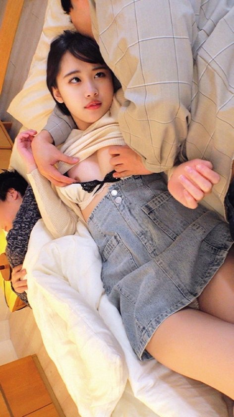 彼ピの横でゼロ距離女性用風俗デビュー！？「寝取られセックス、気持ちいいかも…//」いやいや、頬を赤らめながら何いってるかわからないせいらさん(24)とああいさん(22)7枚目