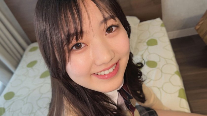 街中ミニスカ観察 パンティワカメちゃん状態の2名 YちゃんとAちゃん2枚目